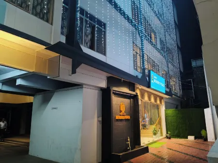 Hotel Beverly Plaza Kozhikode Отели рядом с достопримечательностью «S.M. Street»