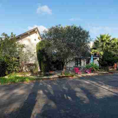 B&B HOTEL Niort Sud Venise Verte Hotel Exterior