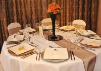 Supreme Inn Boston - breakfast