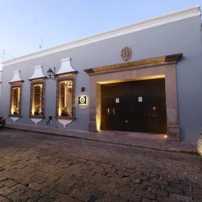 Hotel Boutique Casa Loreta Hotels near Diocesis de Querétaro