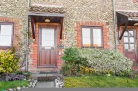 Host & Stay - Tystie Cottage Hotels in Holt