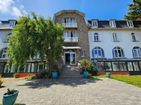 L'Escale Hôtel Bellevue Hotel di 