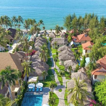 Coco Cottage Beachfront Resort Отели рядом с достопримечательностью «Центральный пляж Муйне»