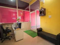 Hotel Spark Inn || Near Motherhood Hospital Các khách sạn ở Noida