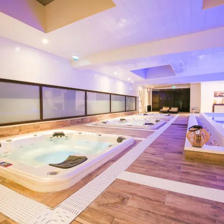 Zenia Hotel & Spa