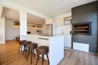 Cobertura SunClub - 300 Mtrs da Praia do Campeche - Sdi012