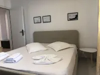 Tirent Apartment - Comfortable 1-Bedroom Stay in Fresku Hotel a 