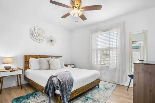 100 Steps to Beach Pool Hot Tub Playground BBQ