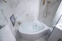 Manhattan Luxury Suites Hotels in Бредфорд