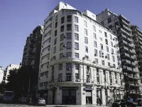 Ker Urquiza Hotel Hotels near Coghlan Station
