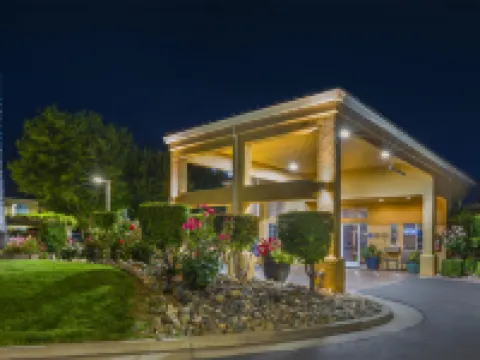 Best Western Plus Dixon Davis Hotels in Solano County
