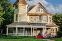 Four Winds Victorian Venue & Suites Hôtels à : Bonham