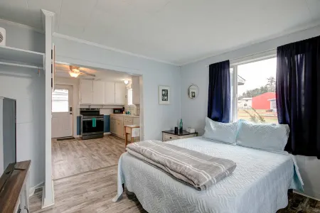 Cozy Getaway - WiFi, Short Walk to Beach Отели рядом с достопримечательностью «P. Kelly Boss Ocean Walk Landing»