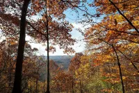 Cabin for 6 in Cuyahoga Valley National Park: Enjoy four-season comfort