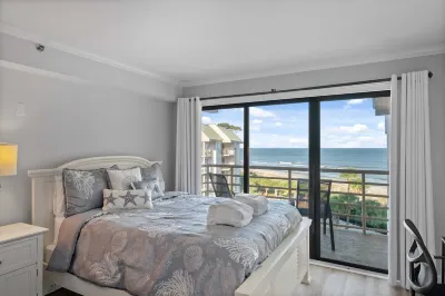 Oceanfront and New Pools- Villamare 3524! Gorgeous views! Free Pickleball Tennis Hotels near Shelter Cove Harbour & Marina