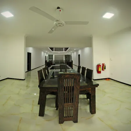 Ronaka Airport Transit Hotel