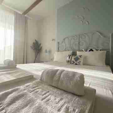 Klio Apartments and Studios Rooms