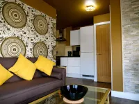 Ultra Deluxe Versace Apartment Near Sheffield Hotel di Mexborough