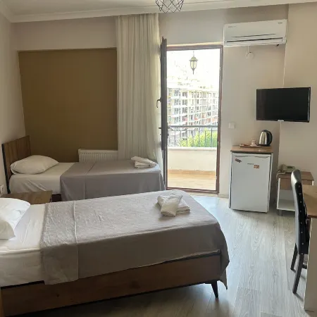 AKS Royal Otel