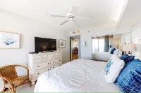 Great August & Fall Rates: Refreshed Ground Floor Condo Steps to Beach& Pool