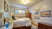 MAISON de BLUE et BLANC, Luxury Renovated Home,  Close to Beaver Stadium.