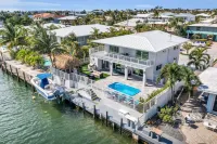 Isla Paraiso! One house, two options! Hotels in Key Colony Beach