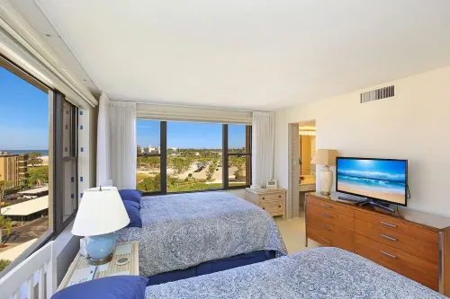 Gulf & Bay Club, TopFloor End Unit 1947sqft incl Lanai,