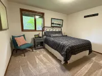 A Cozy Home Away From Home in Alaska!