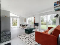 Villa with garden and private parking Hôtels à : Halluin