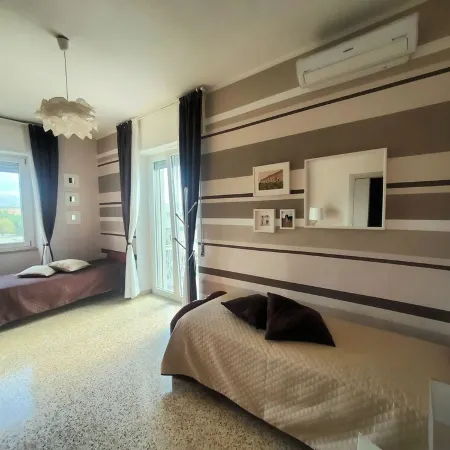 New and comfortable apartment with a splendid view of the Royal Palace of Caserta