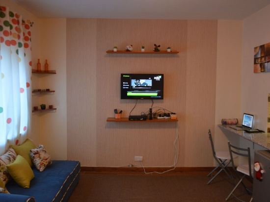 Serene, Quite, cozy ,spacious studio close to CBD