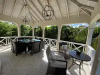Luxury Villa St James,  4 bed 4 bath , Private Pool, fantastic sea views Hotels in Mount Standfast