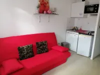 Studios Curistes 4 ème étage avec Balcon, ascenceur et parking Lamalou les Bains