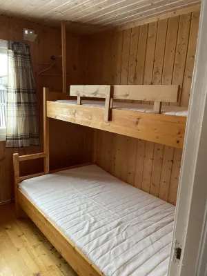 6 pers. cottage with a fantastic view in the middle of a natural environment. Hotels in 
