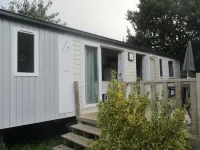 Mobilhome Avec Grande Terrasse, 6 Personnes, 3 Chambres, 2 Salles de Bain, 2 WC Hôtels à : Trégunc