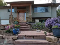 Spacious Comfortable and Cozy Home away from Home