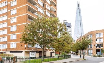 Bright London Bridge Apartment