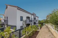 The Colibri - Design Apartment with 2 Subs Incl. Hotels in Pjescana Uvala