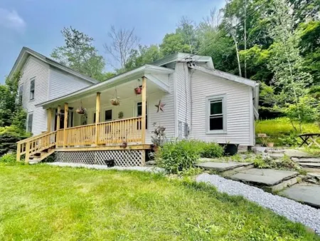 Historic 2BR Home +Patio in Quiet Catskills Hamlet