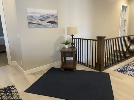 Pool Open year round - Luxury Townhome, great location near Snow canyon, Tuacahn