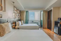 Iberostar Waves Berkeley Shore