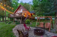 Cabin on Dale Hollow - Park your boat on shore and walk up to the cabin. Hotels in Clinton County