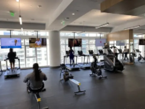 Downtown Los Angeles luxury high rises 派拉蒙酒店