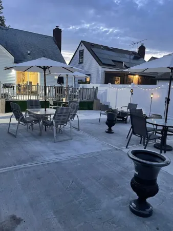 COZY REST 3BDRM HOME AWAY FROM HOME W/ DECK