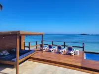 CASA ROARK OCEAN FRONT CHALET