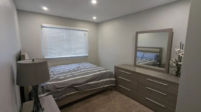 Doctor's Lounge - An Executive Home in Niagara