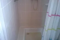 apartment F1,1 room, 1 kitchen, 1 bathroom possibility 4 pers.