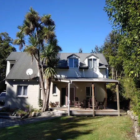 Tui Retreat | Lake Manapouri Отели в г. Манапори