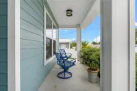 Coastal Escape: 3Br + Pet-Friendly + Golf Cart!