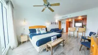 Relaxing Retreat: Near Beaches & Private Balcony